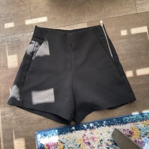 Zara high waist shorts with pockets